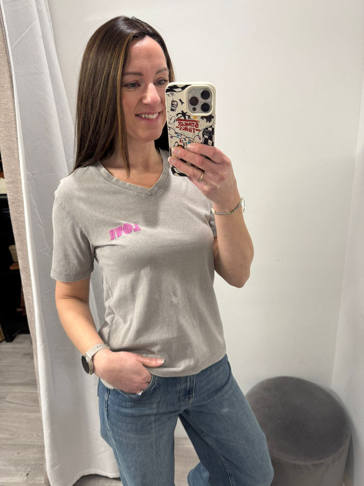 Solko V-neck T-shirt