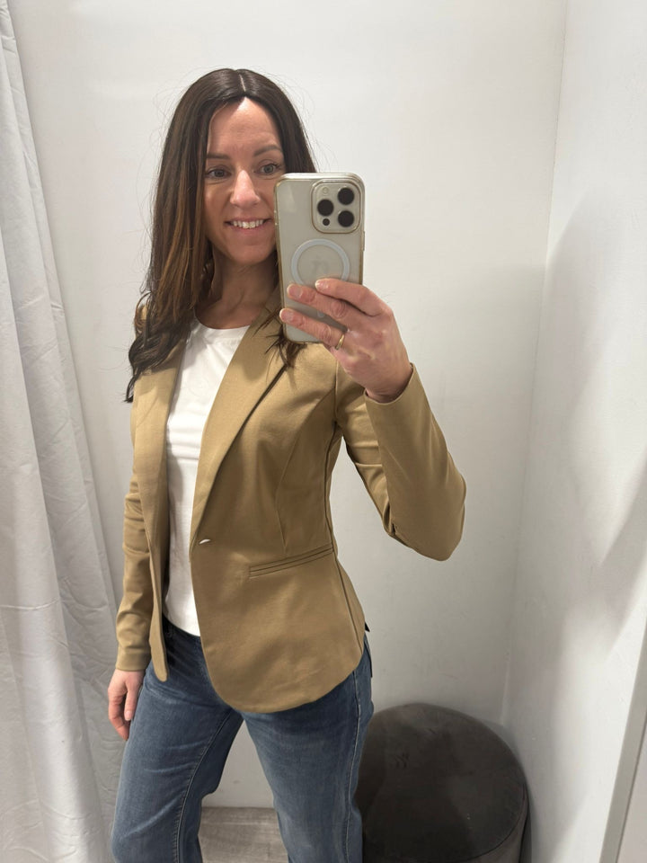 Kate Blazer - Sepia Tint