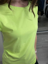 Load image into Gallery viewer, Pamila T-shirt - Sharp Green
