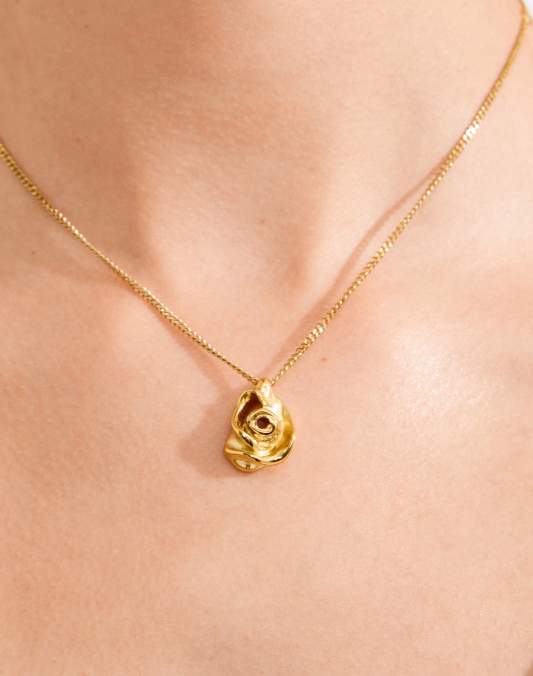 Riyan Necklace - Gold Plated