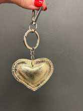 Load image into Gallery viewer, Metallic Heart Keyring
