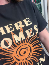 Load image into Gallery viewer, &#39;Here Comes The Sun&#39; Tee - Black
