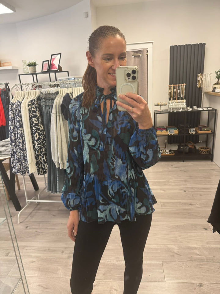 Evie Blouse