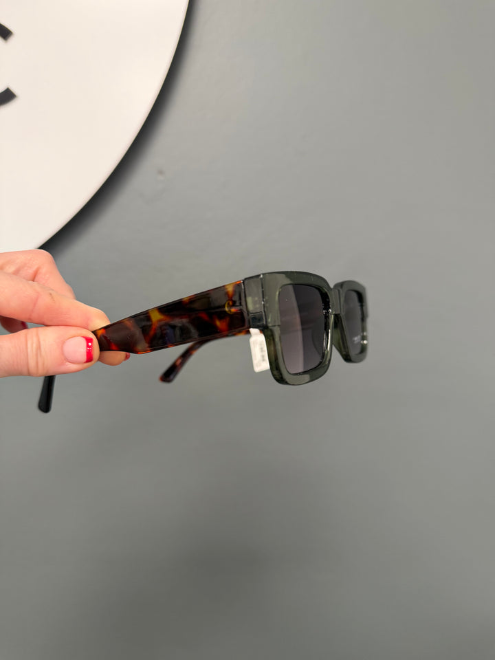 Sandra Sunglasses - Olive/Tortoise