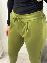 Load image into Gallery viewer, Kate Cropped Pants - Mayfly
