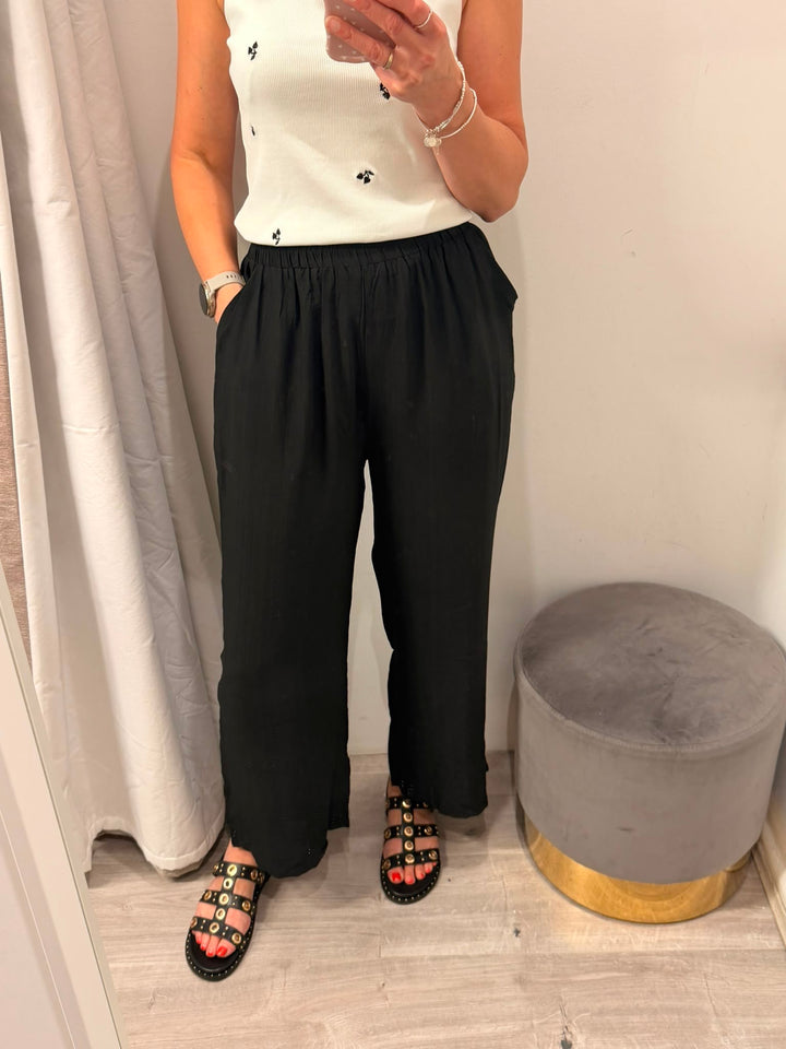 Isabel Cropped Pants - Black