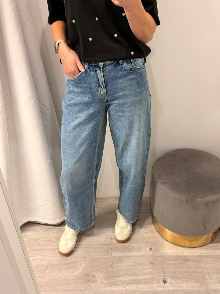 Toxik Barrel Leg Jeans - Mid Wash