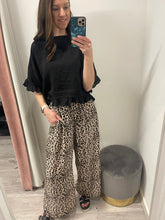 Load image into Gallery viewer, Leopard Print Pants
