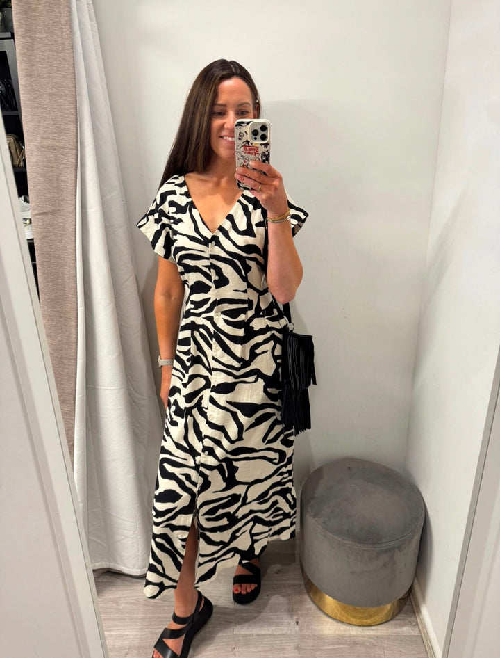 Linno Dress - Graphic Animal