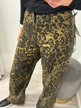 Load image into Gallery viewer, Toxik Leopard Wide Leg Jeans
