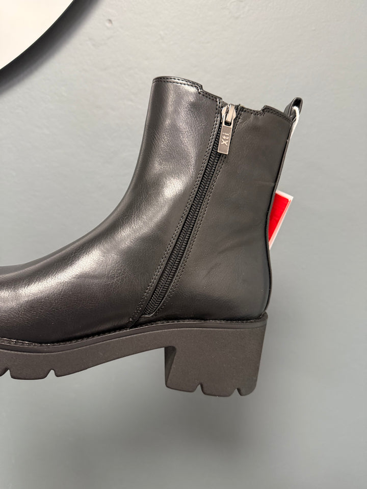 Xti Chelsea Boots