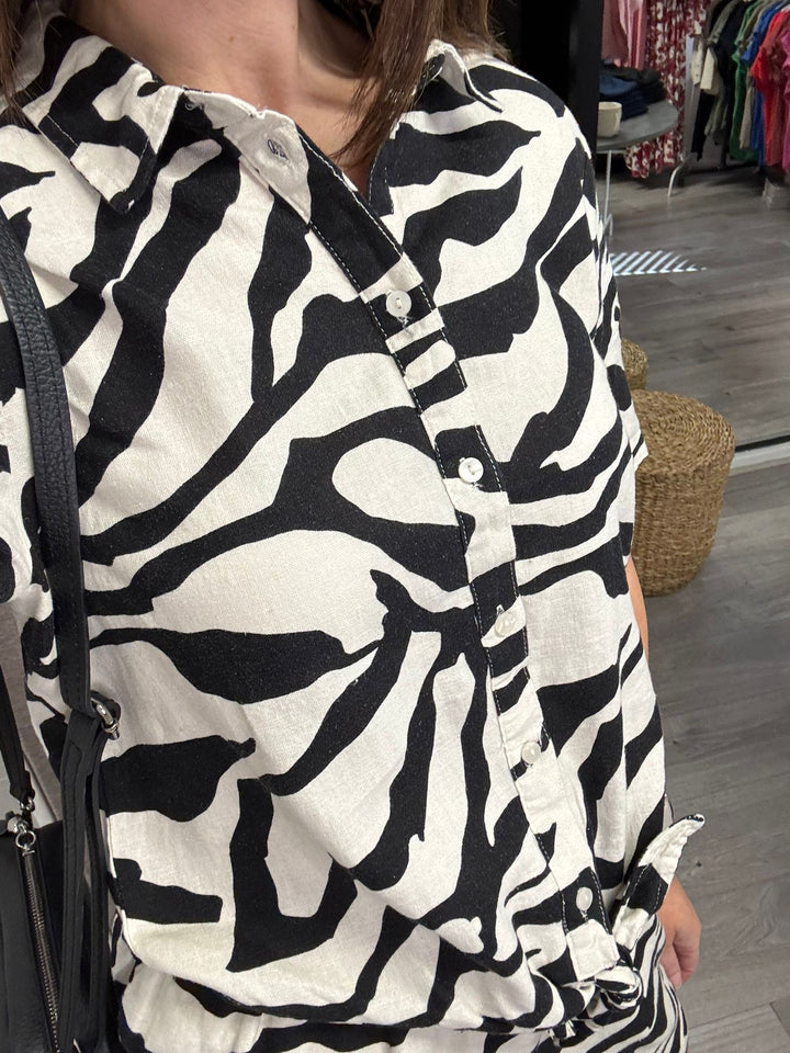 Linno Tie Shirt - Graphic Animal