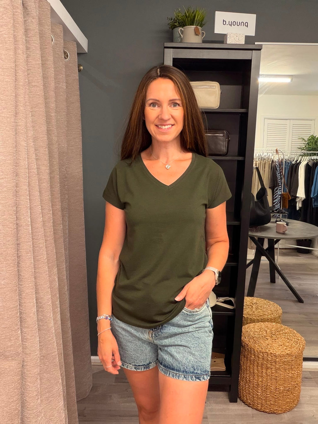 Pamila V Neck T-shirt - Rosin