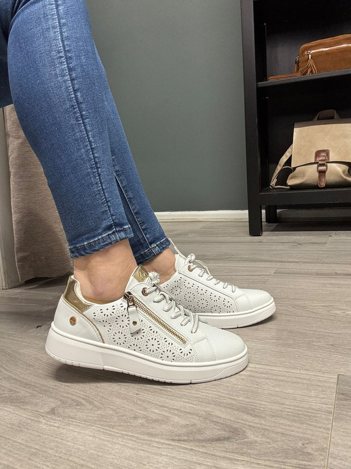 Xti Zip Detail Trainers