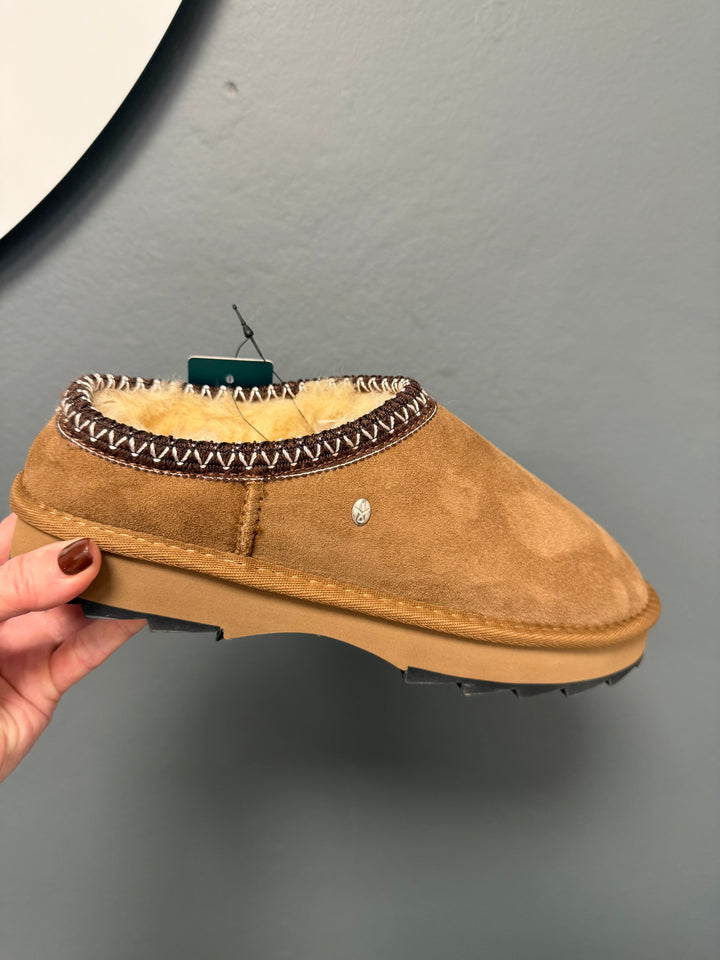 Sharky Scuff - Chestnut