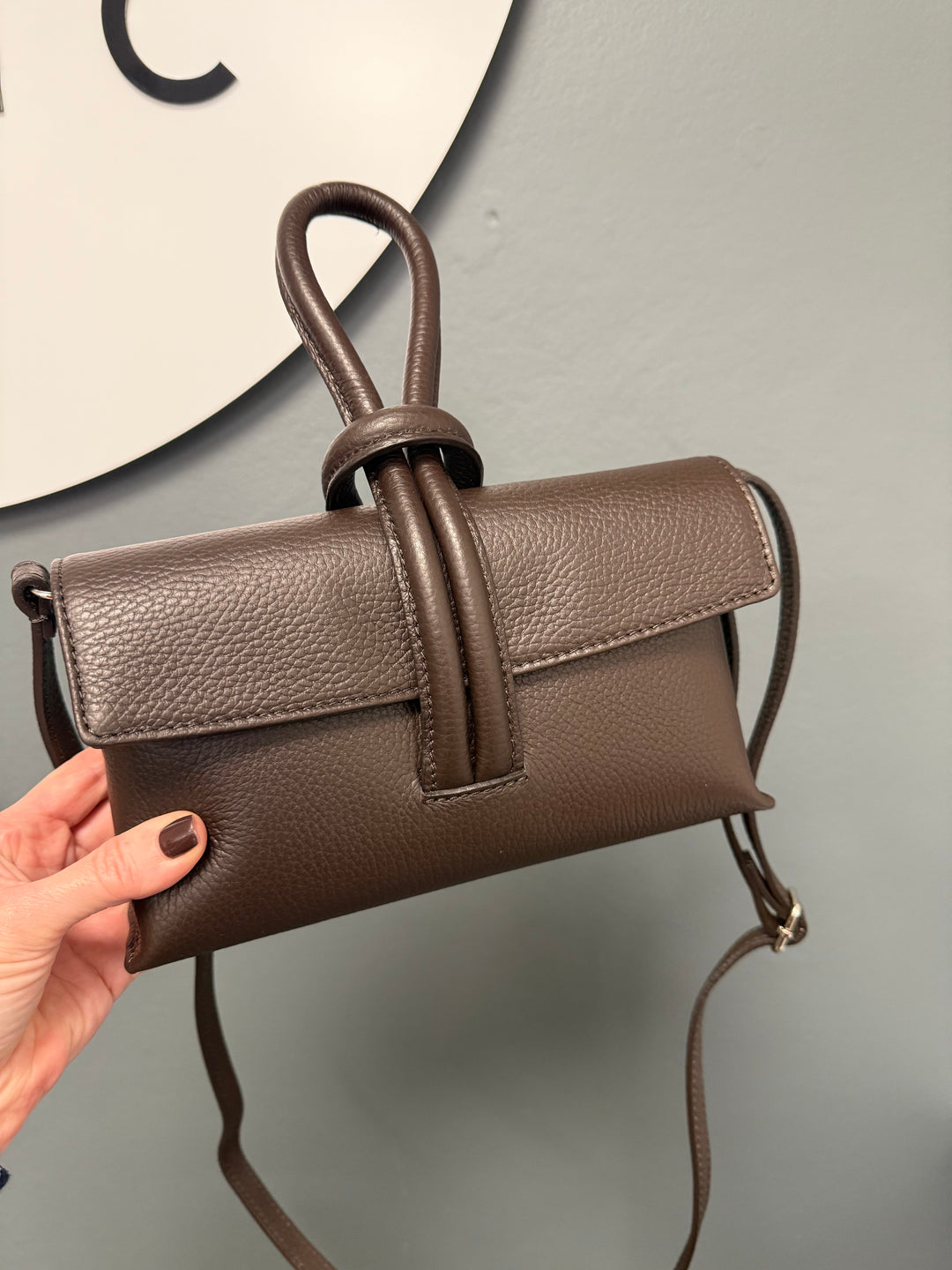 Betty Leather Loop Handle Bag - Chocolate