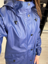 Load image into Gallery viewer, Tazi Rain Jacket - Medieval Blue
