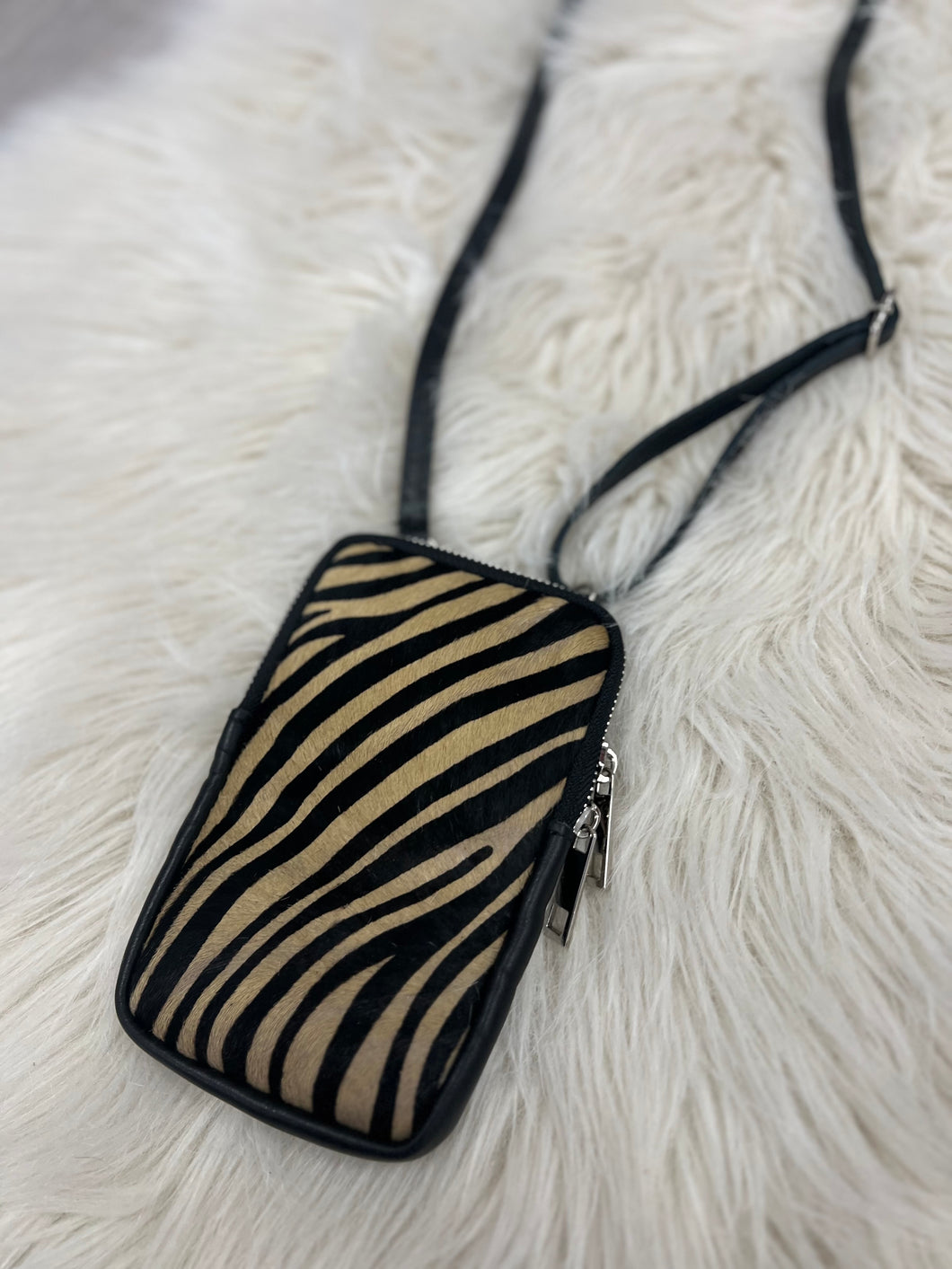 Harlow Phone Pouch - Tiger Print