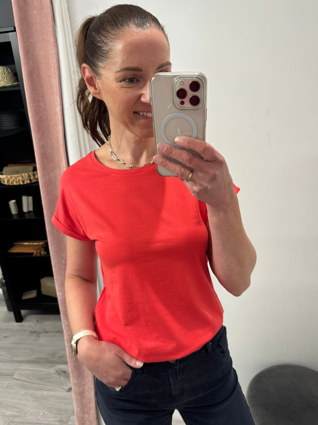 Pamila T-shirt - Poinsettia