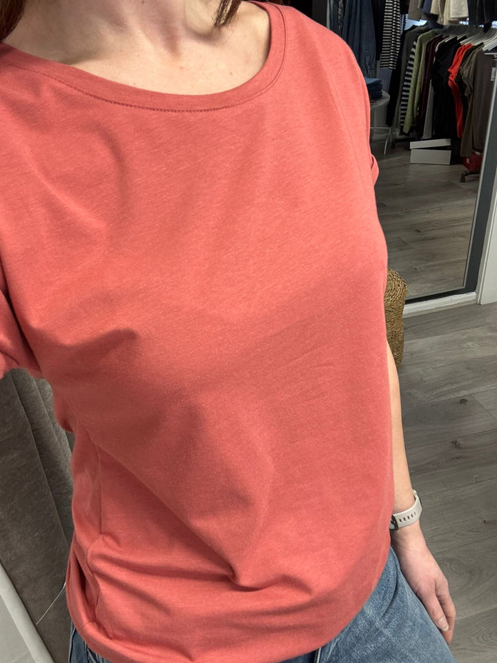 Pamila T-shirt - Marsala Red