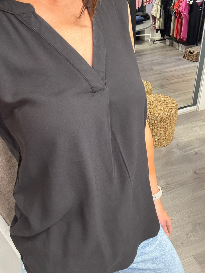 Joella Sleeveless Top - Black