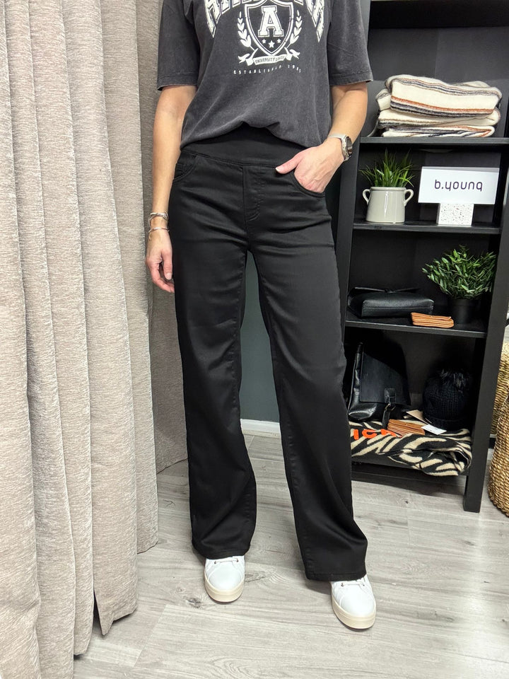 Tocada Wide Leg Jeans - Black