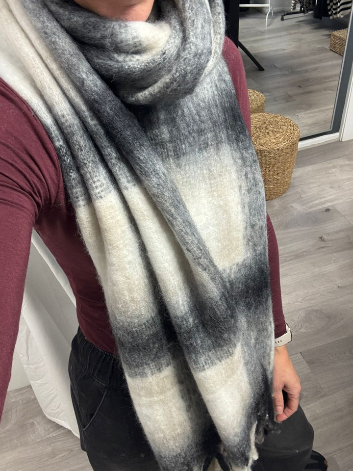 Hipke Scarf