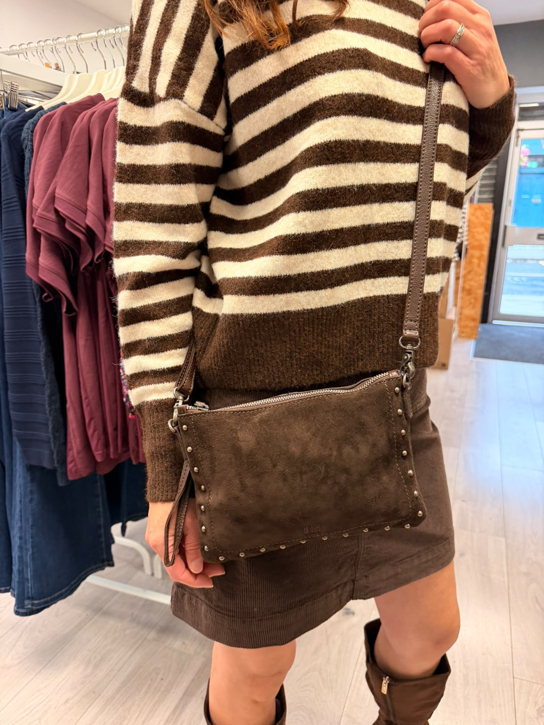 Perry Suede Bag - Dark Brown