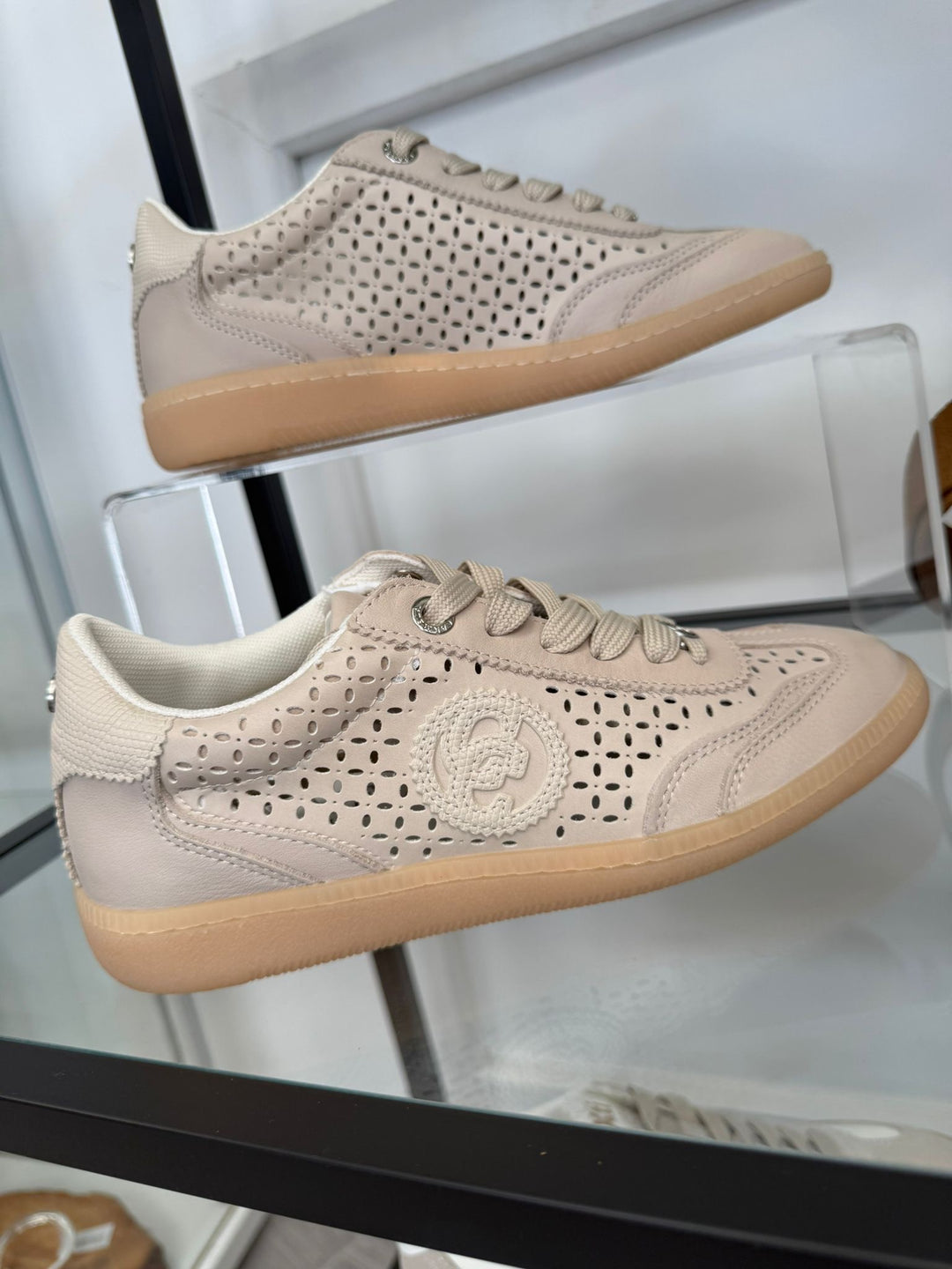 Carmela Elisa Trainers
