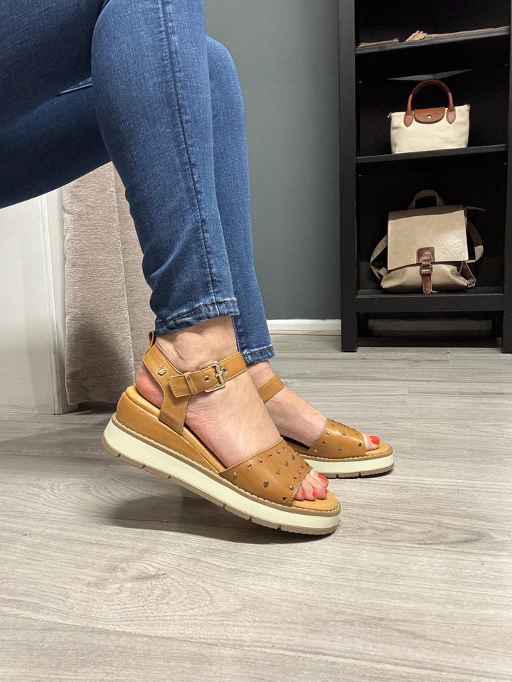 Carmela Sara Leather Wedges