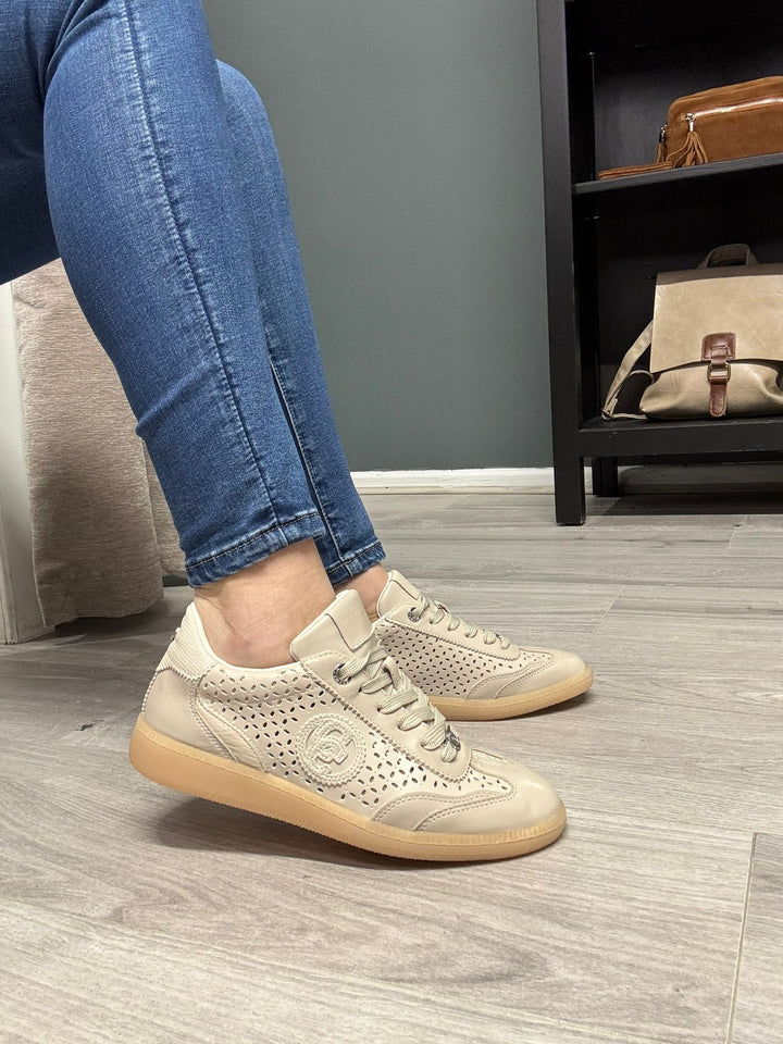 Carmela Elisa Trainers