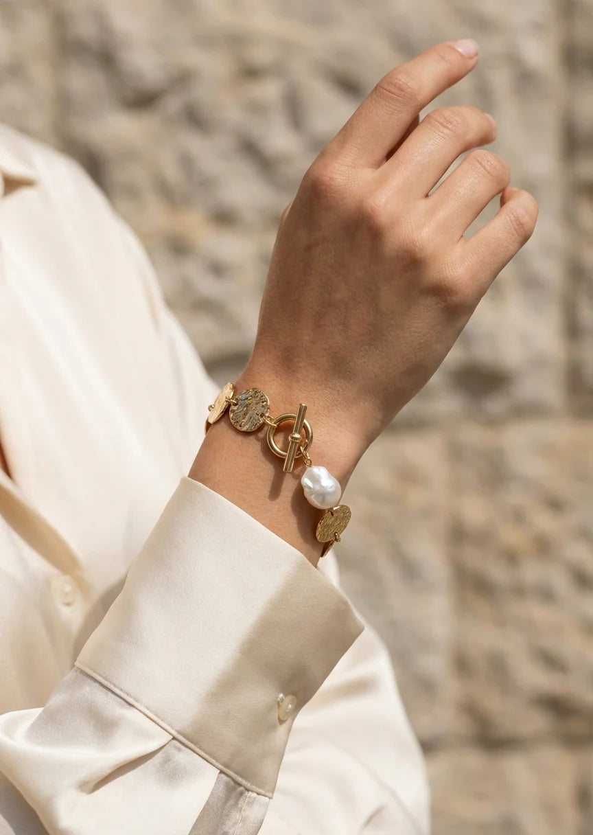 Gold Hammered Disc & Pearl T-Bar Bracelet